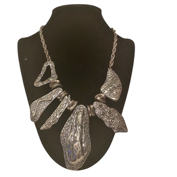Vintage Women's Modern Art Design Silver Tone Necklace - Picture 1 of 5